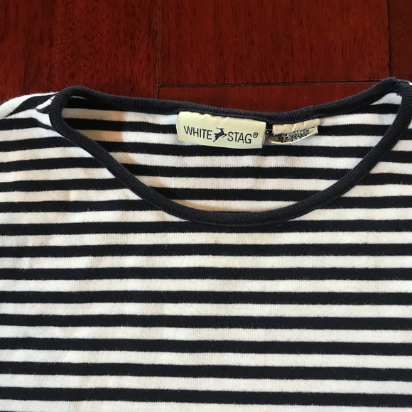 2 for $15, 3 for $20 ⭐️White Stag striped tee - Picture 2 of 2